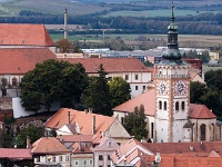 Pohled na centrum města s Ditrichštejnskou hrobkou a věží kostela sv. Václava ...