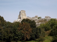 Sirotčí hrad - pohled od hřiště v Klentnici...